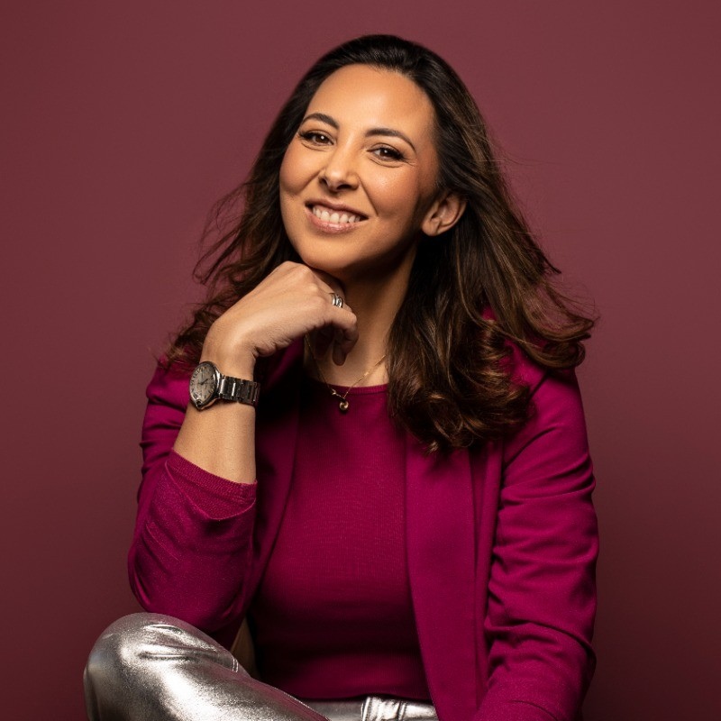 Portretfoto van Deniece von Harras, Chief Growth Officer bij aiworktalent